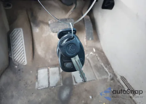 2009 Saturn Vue 4-Cyl Xe z USA, uszkodzony, nr VIN 3GSCL33P29S518250